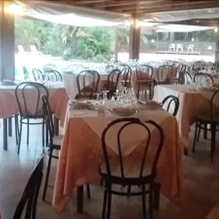 La Valle ホテル カルロフォルテ